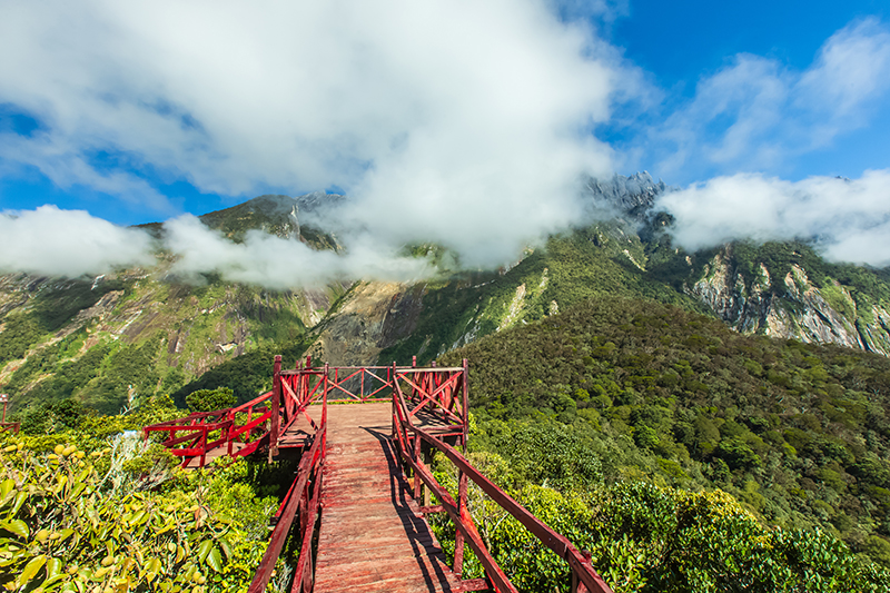 10 Amazing Malaysia Tourist Attractions For An Adventure Of A Lifetime - Kinabalu National Park, Sabah